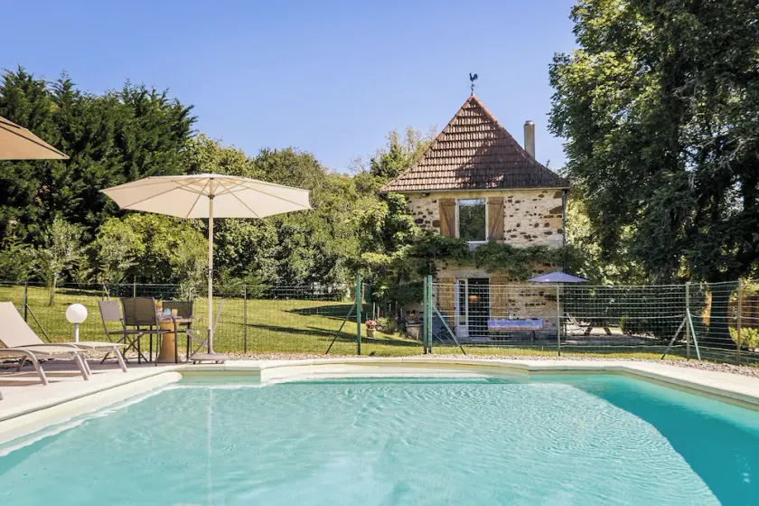 Casalle, comfortable restored holiday home with private swimming pool - Image 1
