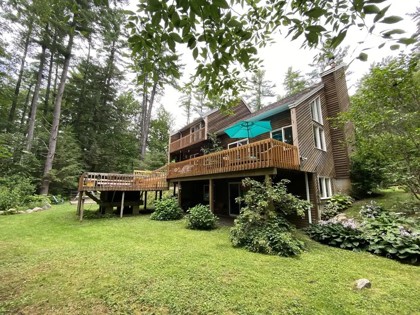 Lakeside Home on Great Pond in Belgrade Lakes with hot tub, walk to village. - Image 1