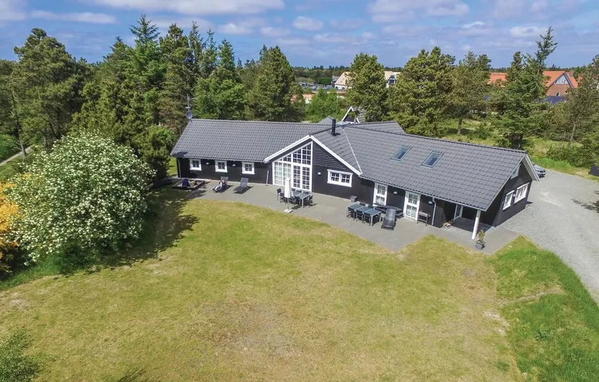 Six-Bedroom Holiday Home In Blavand - Image 1