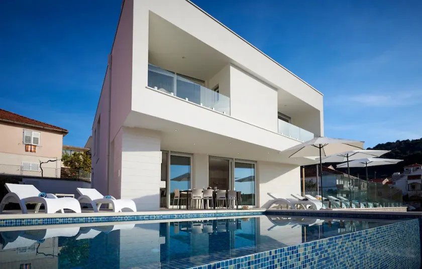 Beautiful home in Trogir with sauna - Image 1