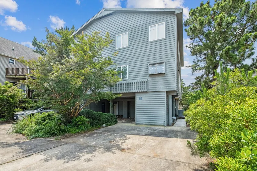 GRATIS AKTIVITETER INKLUDERET !!!  Ocean side duplex beliggende i Tower Shores, denne enhed har 3 soveværelser, 2. 5 bade - Image 1