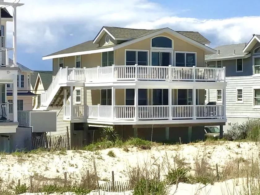 Pet friendly beach front vacation rental on LBI - Image 1