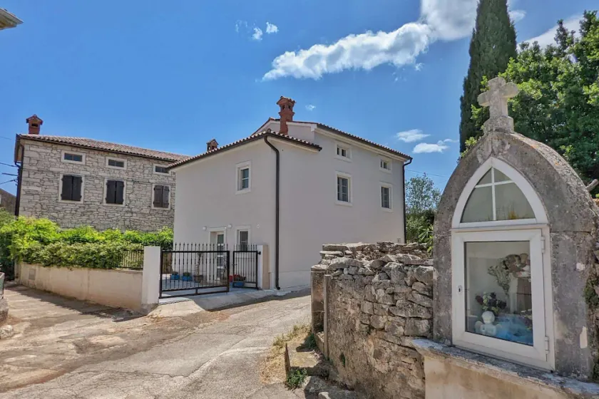 Nouvelle maison de vacances pour 6 personnes à Krnica-Rakalj - à seulement 2,5 km de la mer - Image 1