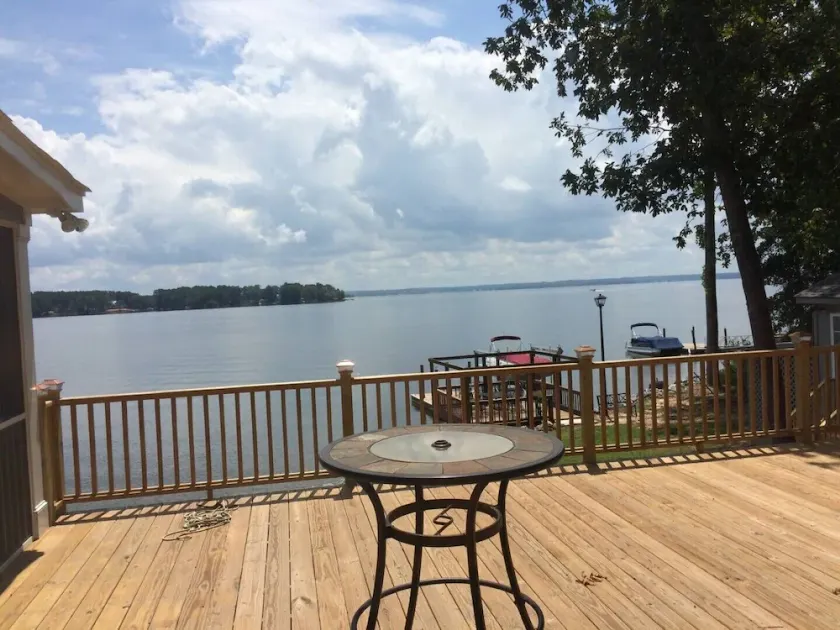 Summerset, in the heart of Lake Murray SC - Image 1