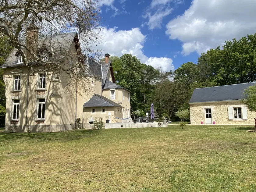 Château de la Coudraie Sarthe 72560 - Image 1