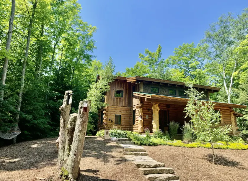 Stunning Door County Cabin In The Woods, Wi-Fi, Firepit, Fireplace, Game Room - Image 1
