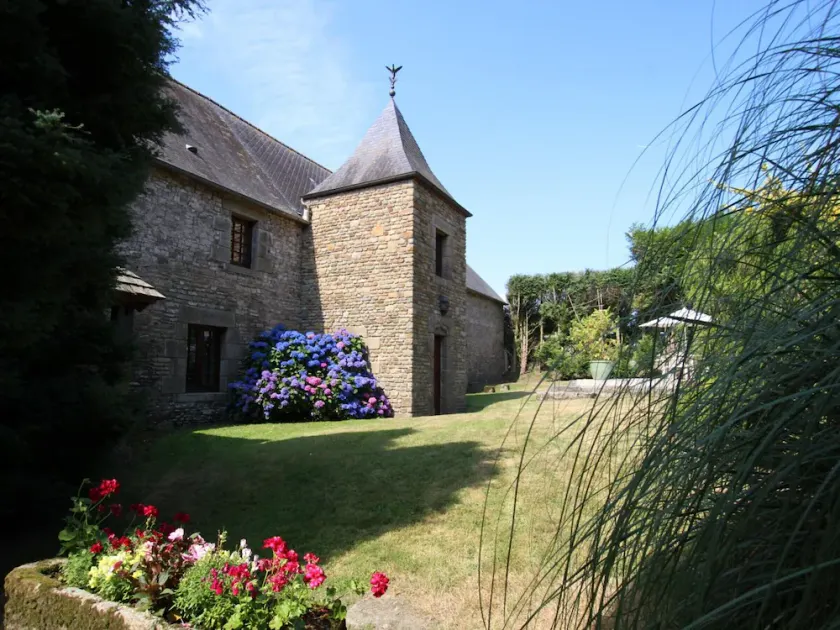 Encantadora casa con gran parque en Juilley - Image 1