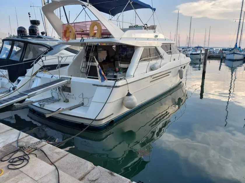 Your Holiday Dream: Princess 50 - Image 1