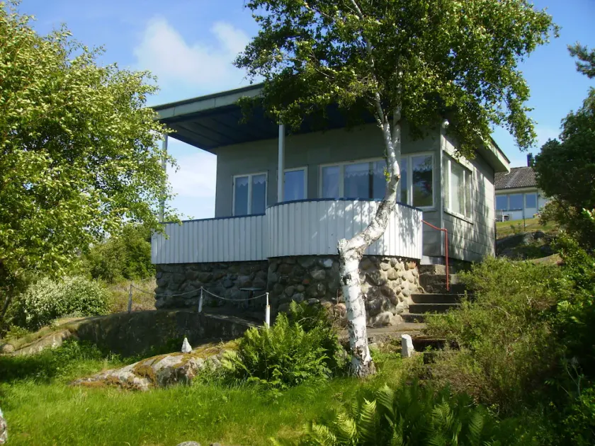 A summer cottage on the west coast of Gothenburg archipelago with private beach - Image 1