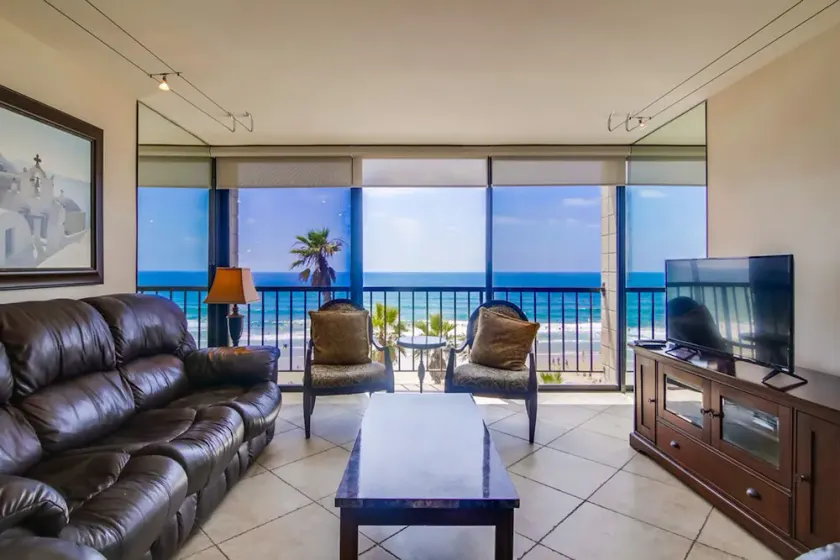SUITE COIN OCEANFRONT DANS UNE MAGNIFIQUE PLAGE DU PACIFIQUE - Image 1