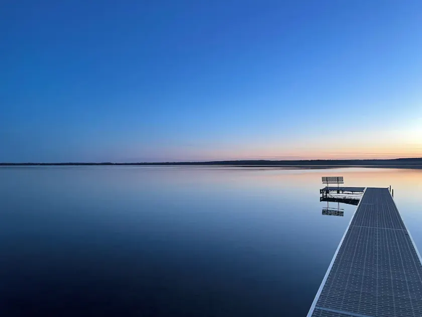 Spacious, three bedroom cottage on beautiful Lake Metonga. - Image 1