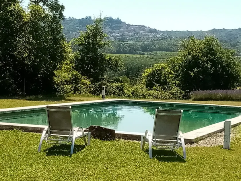 Charming gite 2 pers in Luberon, quiet, panoramic view, swimming pool, fireplace  - Image 1