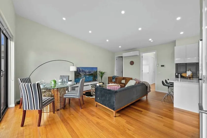 Churchill Lux, Elegant Town House - Image 1