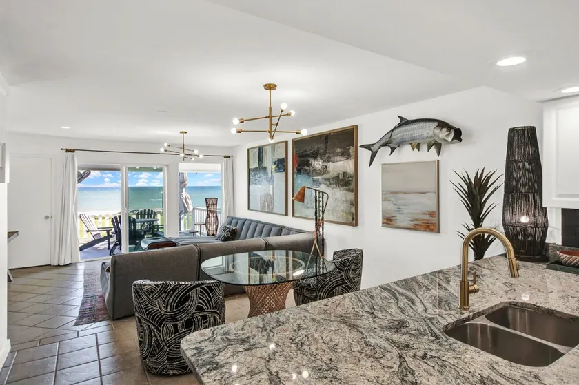 Oceanfront, stunning, renovated, Guests love it! - Image 1