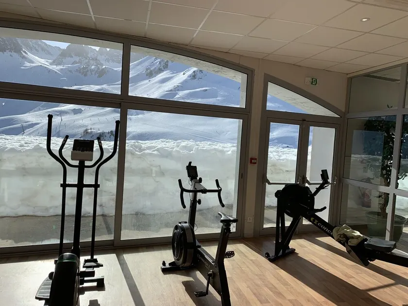 Apart from Mongie. Fully renovated. foot of the slopes 1 bedroom. swimming pool. - Image 1