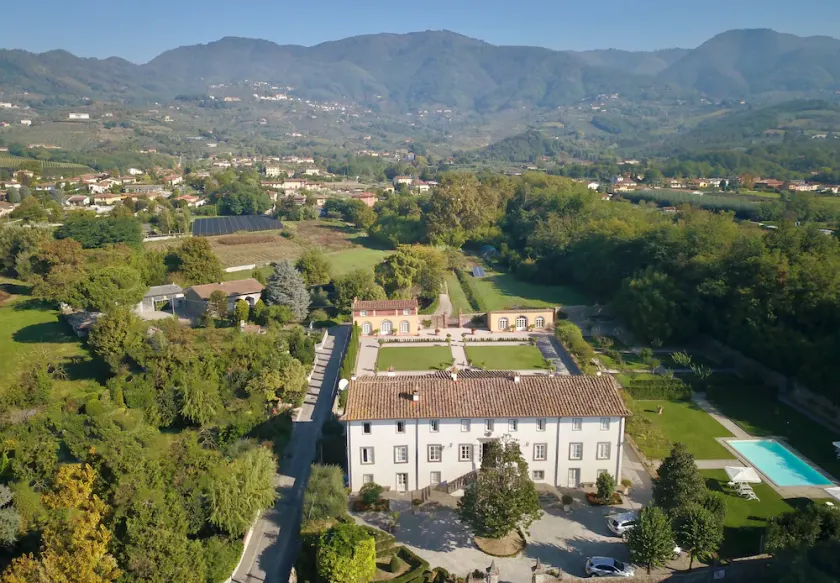 Unique 1600 villa completely renovated at walking distance from a nice village - Image 1