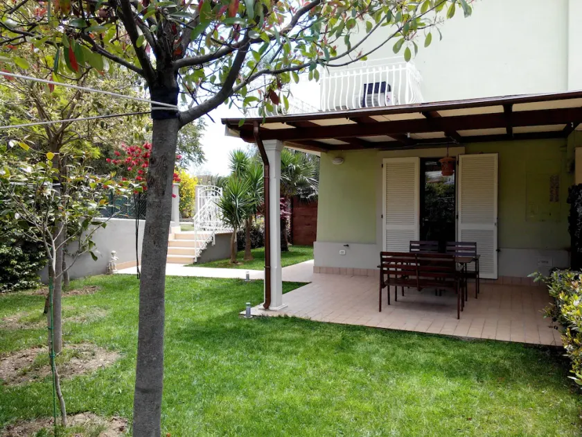 Apartment/ flat - Marcelli di Numana - Apartment in villetta with private garden, 150 meters from the sea - sets auto private - new construction - Image 1