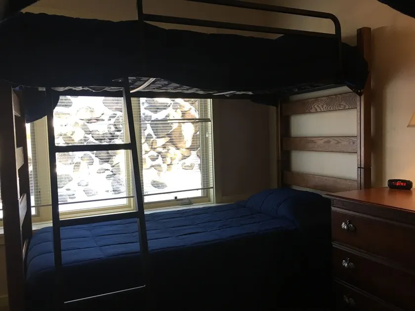 Affordable Two Bedroom Family Getaway. <br>Ski / Golf / Boating / Leisure - Image 1