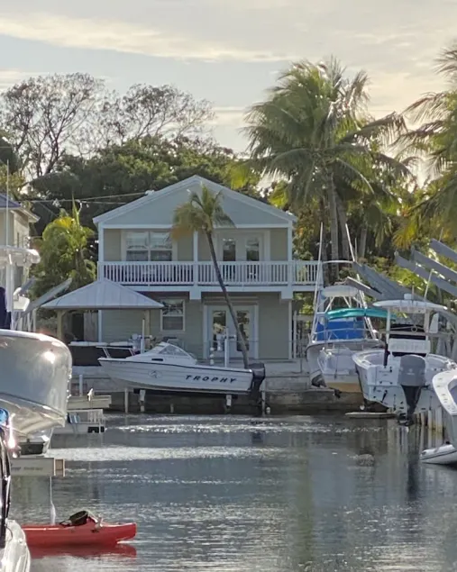 Stary Net - Ocean Waterfront 3BR 3BA Home - Image 1