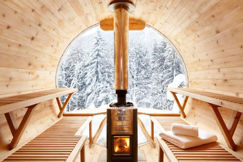 Retraite traditionnelle au pays des merveilles d'hiver - située dans une forêt privée du parc national - Image 1