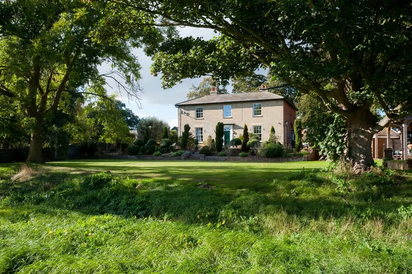 FIRS Sleeps 15 Stunning country house with hot tub - Image 1