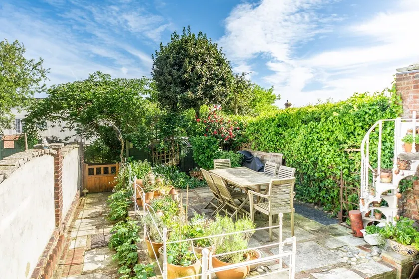 Picturesque cottage in the heart of Arundel - Image 1