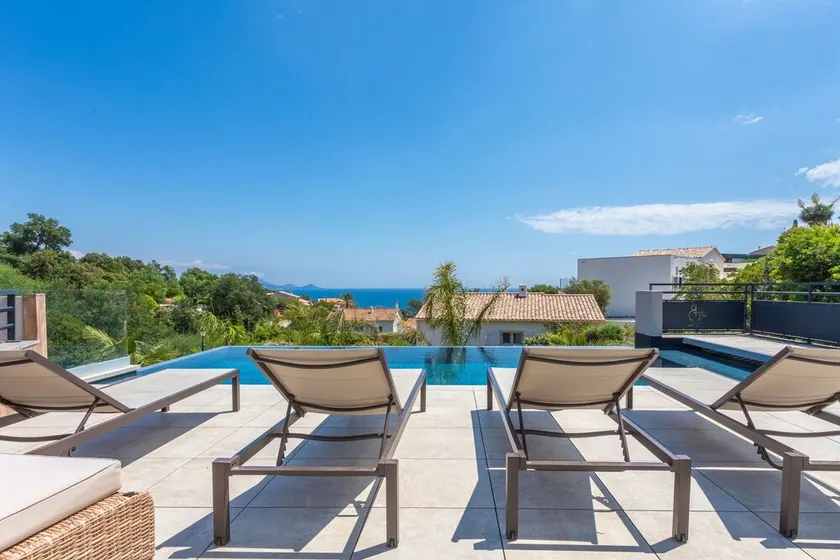 Villa \"Belenos Piscine Vista Mare\" con piscina, vista mare, Wi-Fi e aria condizionata - Image 1