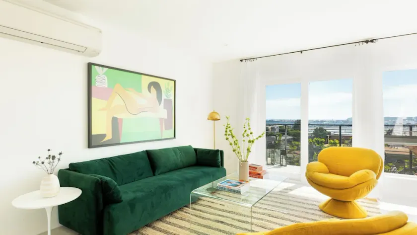Avalon II by AvantStay Chic Stylish San Diego Condo w Vibrant Interiors - Image 1
