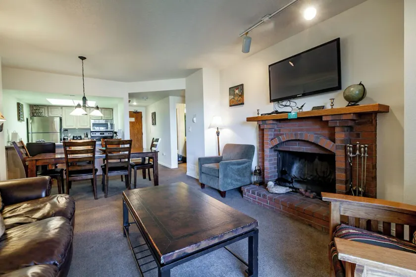 Shadow Ridge 307 | Short Walk to Skiing | Mountain Views | Kitchen | Fireplace | Pool & Hot Tub - Image 1
