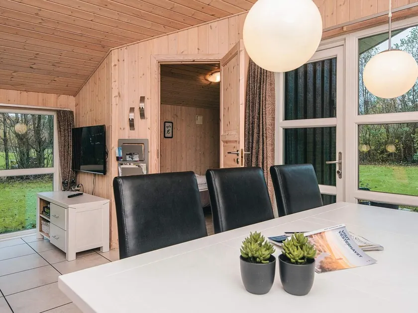 6 person holiday home in Oksbøl-By Traum - Image 1