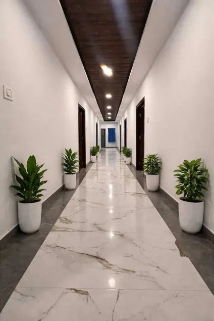 Hotel Sky Palace - Image 1