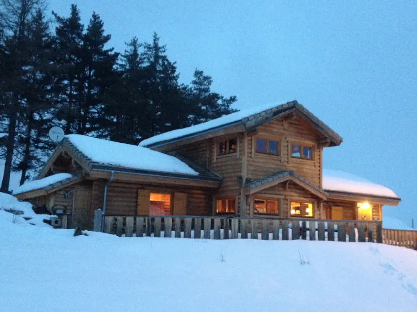 autentiske skandinaviske chalet bygget i træ - Image 1