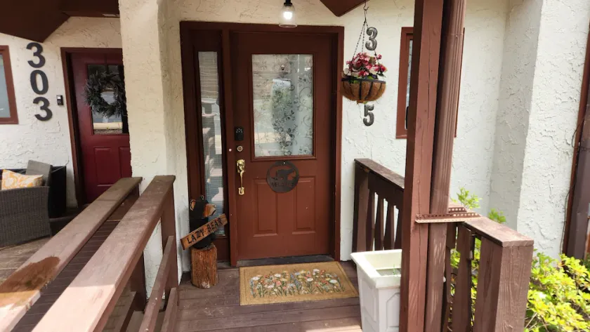 The Lazy Bear Condominium- Pet Friendly! - Image 1