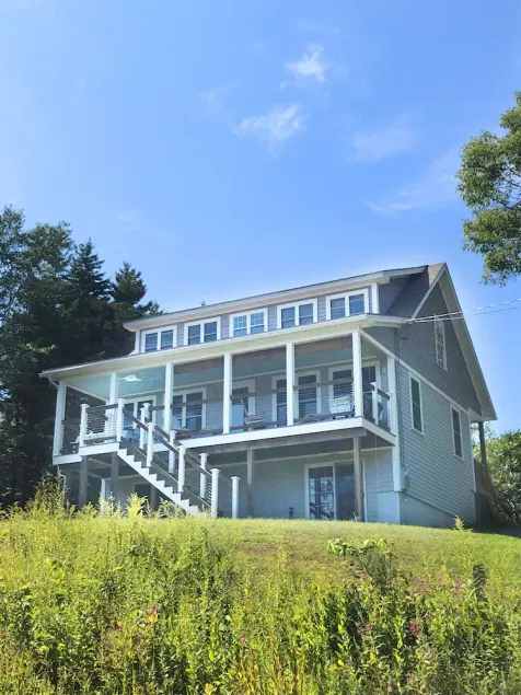 Lowell's Getaway.  Kayaking, beaches, dining and AC from this water view home. - Image 1