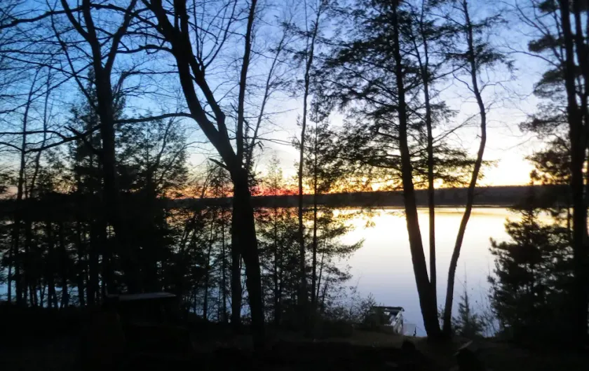 Cottage Lakefront avec 18 'Pontoon inclus - Image 1