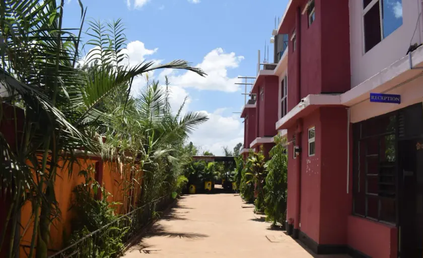 Hotel Morden Brook - Image 1