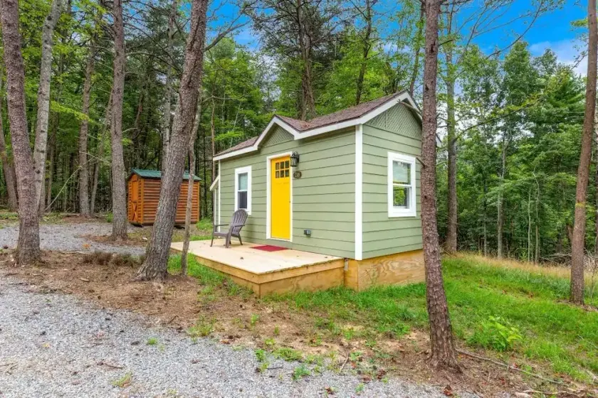 Weekend \"Wee\"treat - Floyd County Tiny House - Image 1