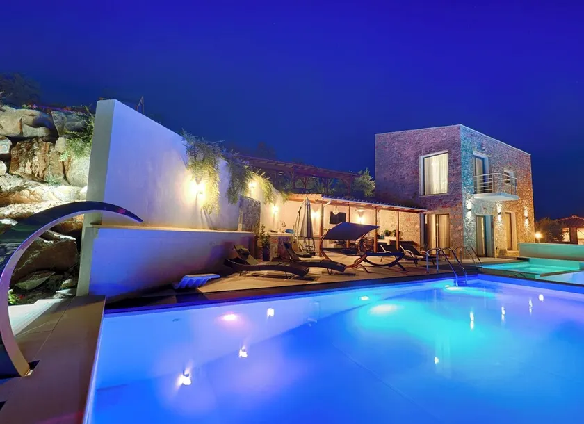 Villa Denise Exclusive - Image 1