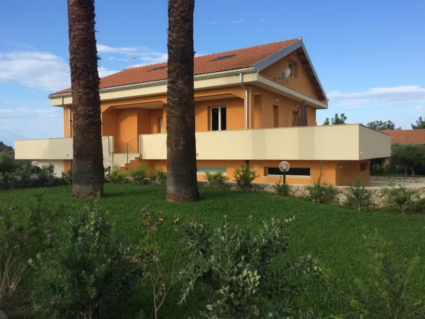 Case Vesta, Villa auf dem Land. - Image 1