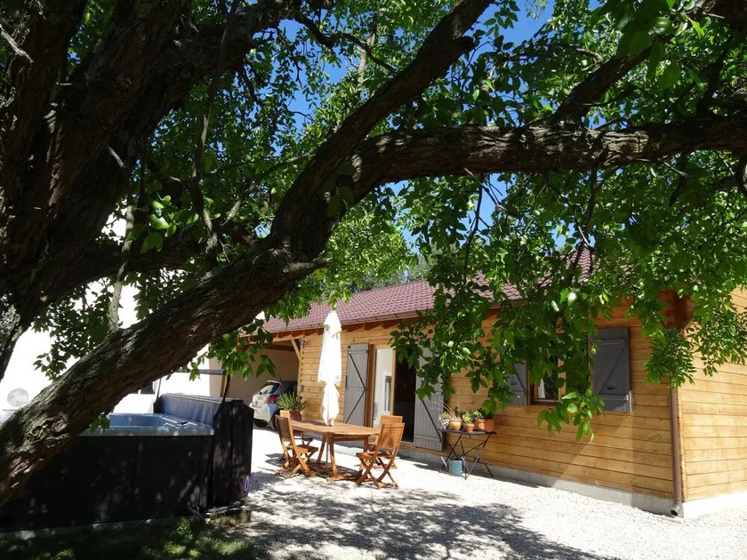 ORANGE en campagne   cottage  cosy dans propriété, SPA piscine clim wifi parking - Image 1