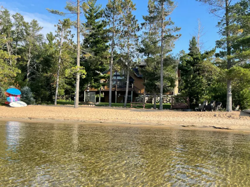 Last availability summer 2027: July 16-23! Sleeps 13! - Image 1