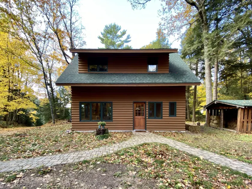 Up North Gem on Diamond Lake - Image 1