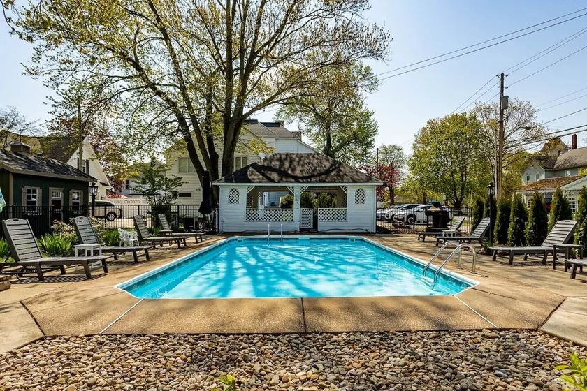 Modern Coast Retreat - pool & walk to the beach - Image 1