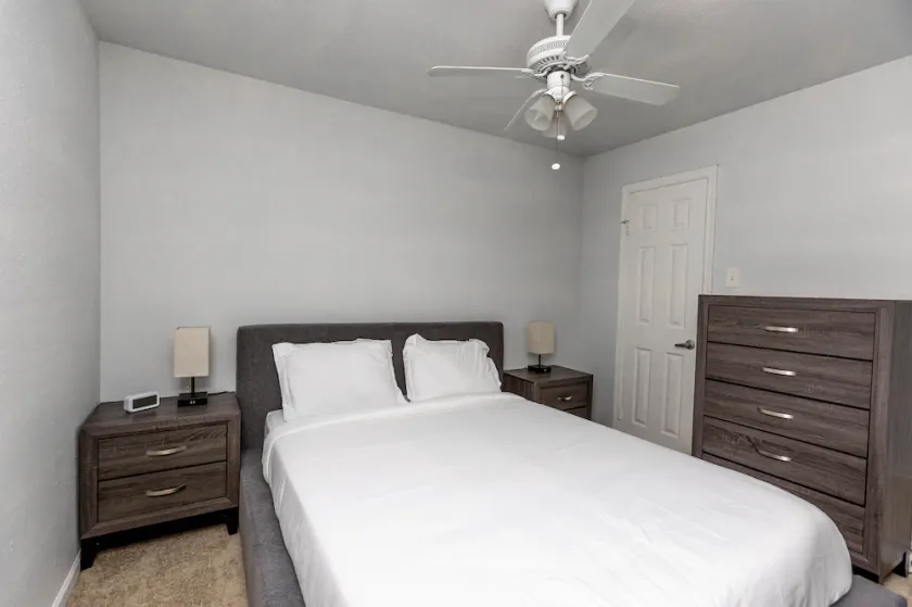 Wyndham 108 Corporate & Modern 1br suite - Image 1