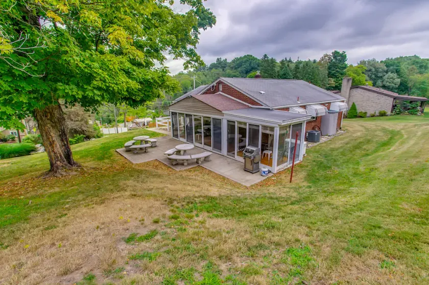 Cozy Rural  Country Retreat side Home Close to Pittsburgh!! - Image 1