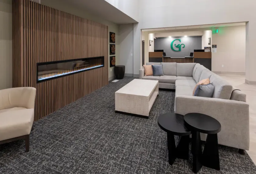La Quinta Inn & Suites by Wyndham Kaukauna - Image 1