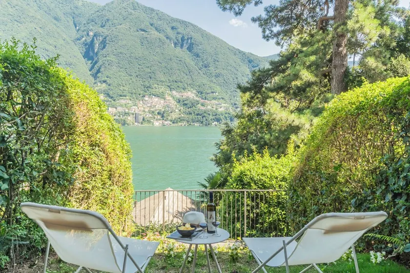 OC Lake Love by Rent All Como - Image 1