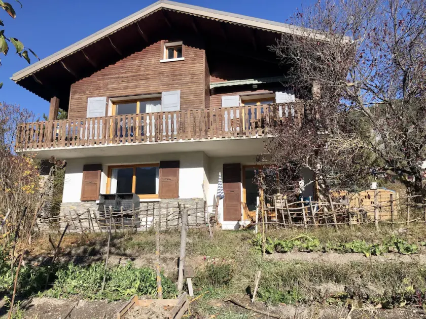 Stor T2 på haven niveau af CHALET i BARCELONNETTE (04400) - Image 1