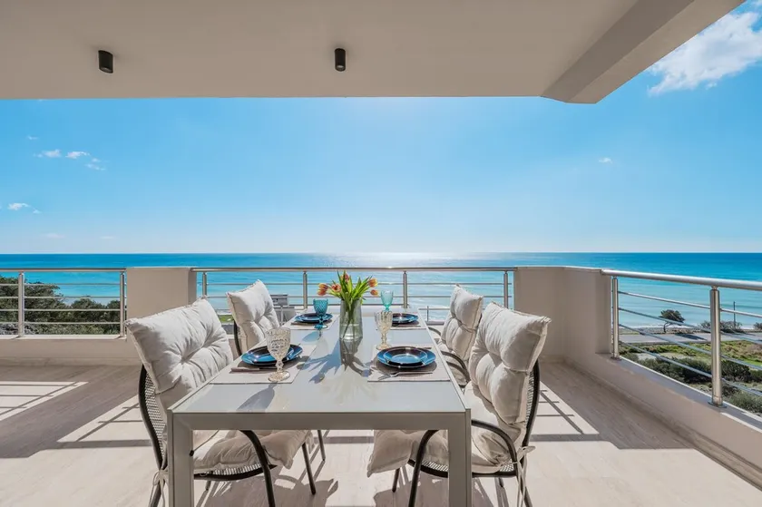 Kedros Villas, Beachfront 20m to Beach & Private Pool - Image 1