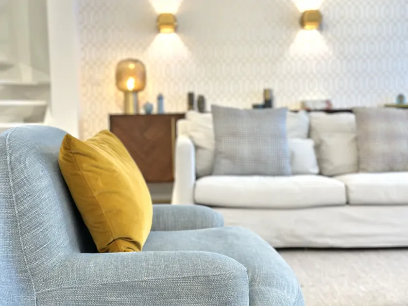 Exceptional Retro Design Triplex Near the sea - Image 1